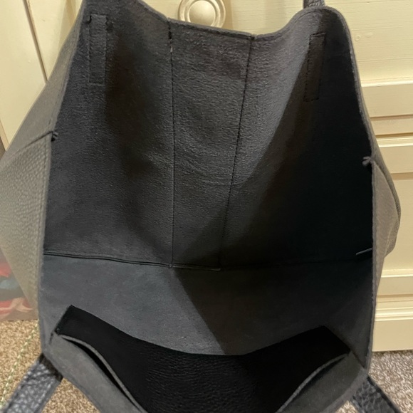 Vince Camuto Tote Bag - Picture 3 of 3